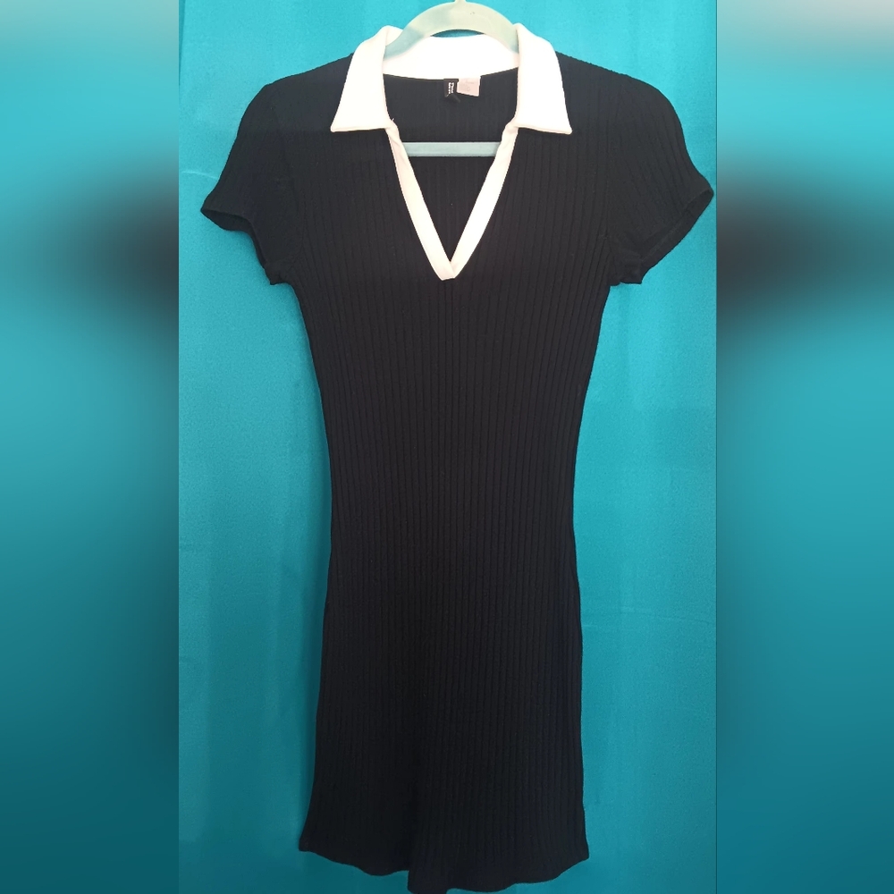 Collared Jersey Dress~Divided By H & M~Woman's Size Medium